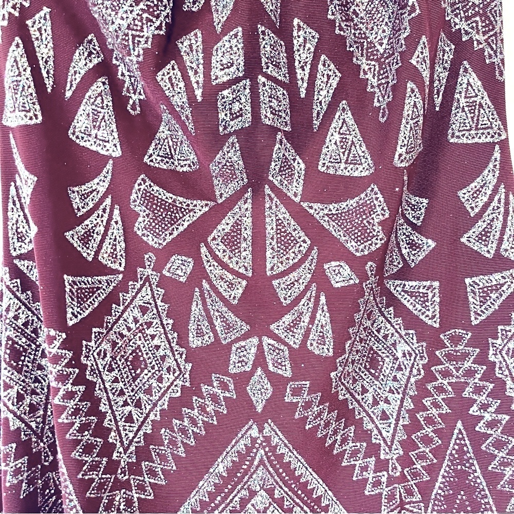 HOST PICK - Classy Halter-neck Dress in Plum and Silver Sparkling Pattern - Picture 4 of 6